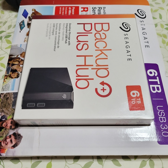 Seagate Backup Plus Hub 6TB External Hard Drive - Black (NWT) - Picture 4 of 6